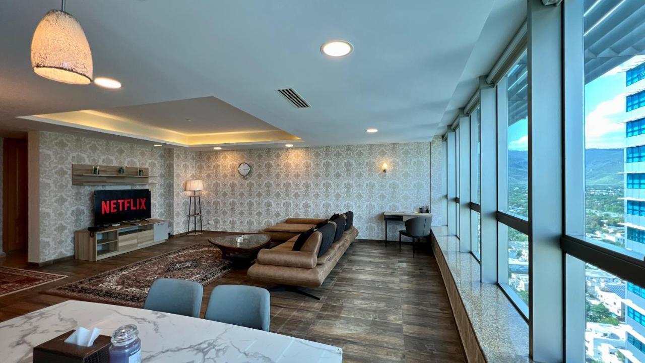 Centaurus Apartment City View Three Beds İslamabad Dış mekan fotoğraf