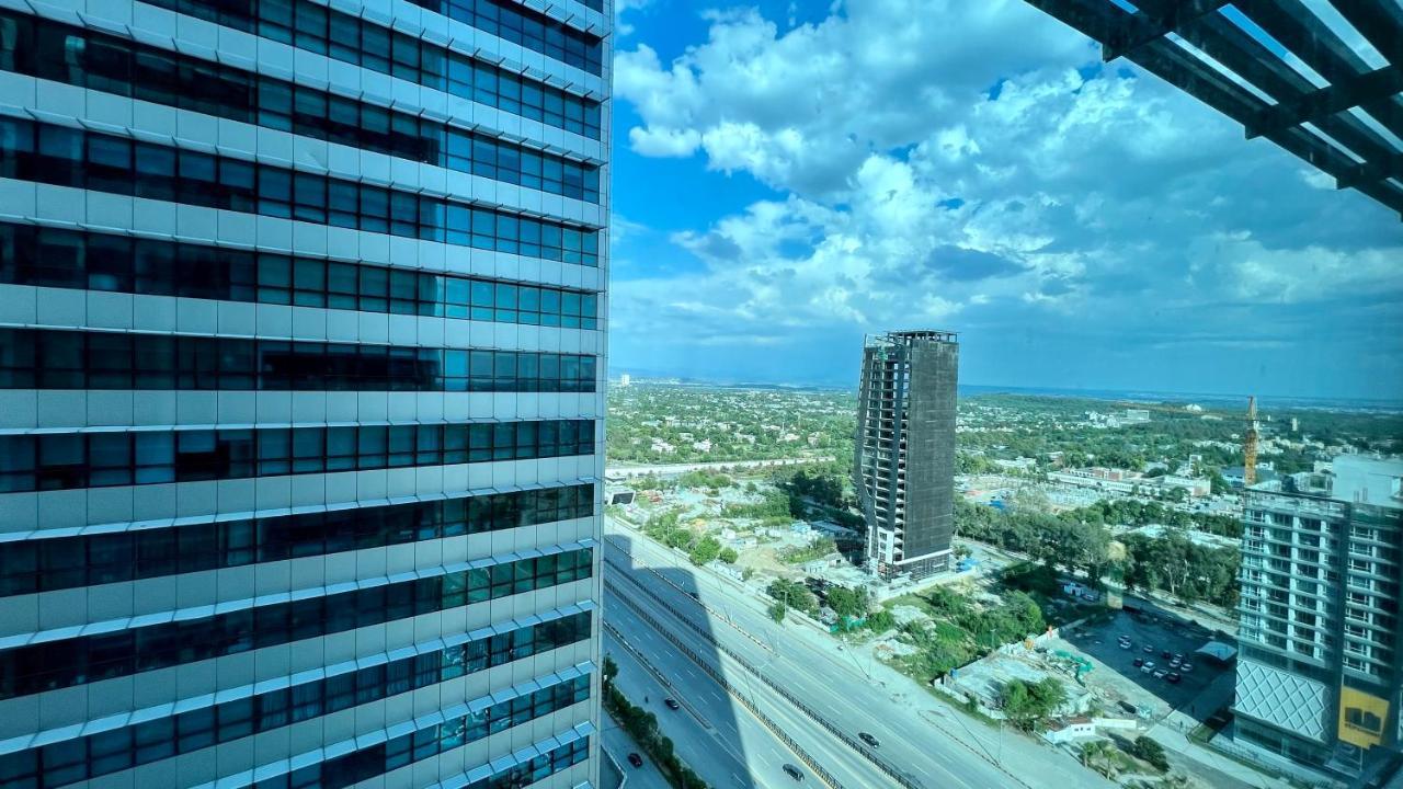 Centaurus Apartment City View Three Beds İslamabad Dış mekan fotoğraf