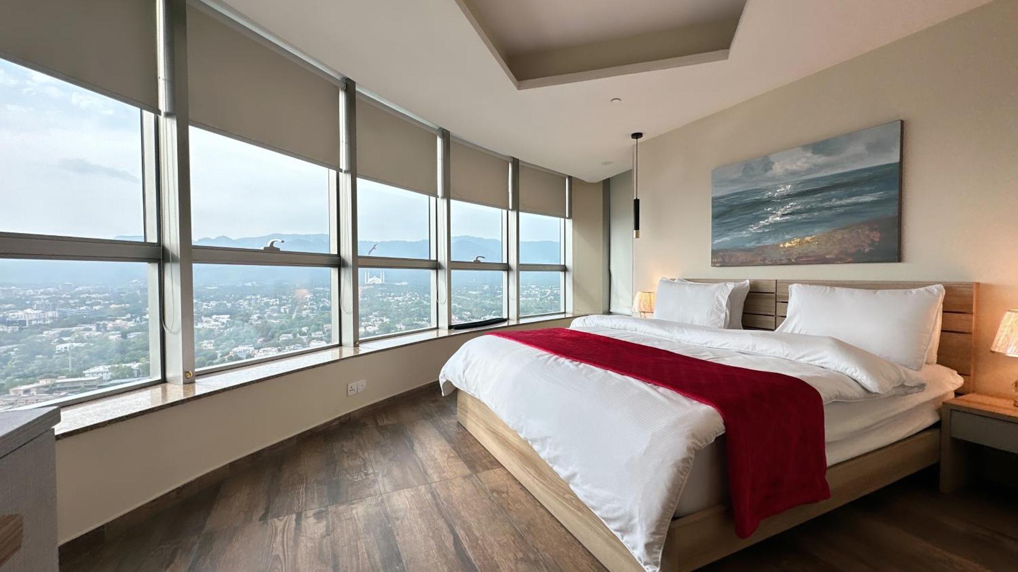 Centaurus Apartment City View Three Beds İslamabad Dış mekan fotoğraf